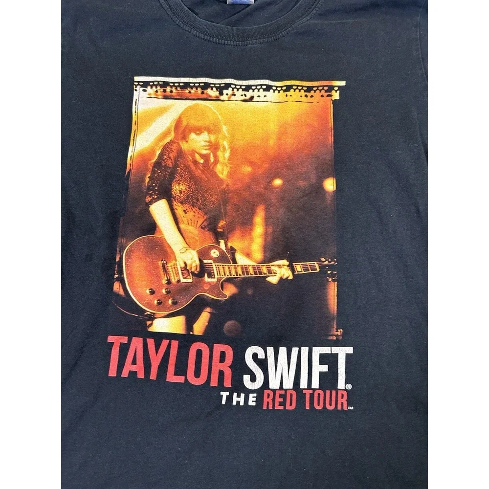 Taylor Swift The Red Tour T-Shirt Sz M Black Double Sided Tour Schedule 2013 EUC - Picture 2 of 7
